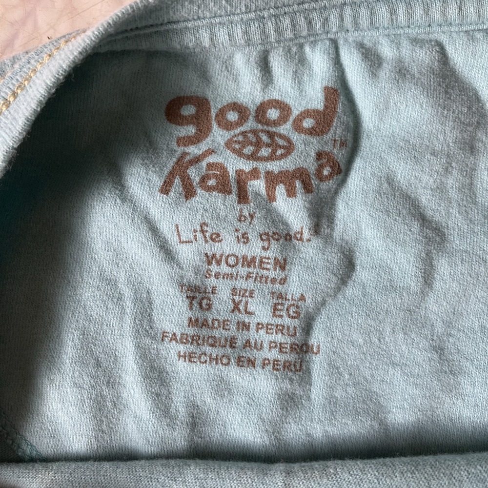 Life Is Good Semi Fitted Long Slv tee Women's Turquoise with yellow butterflies - Picture 3 of 4